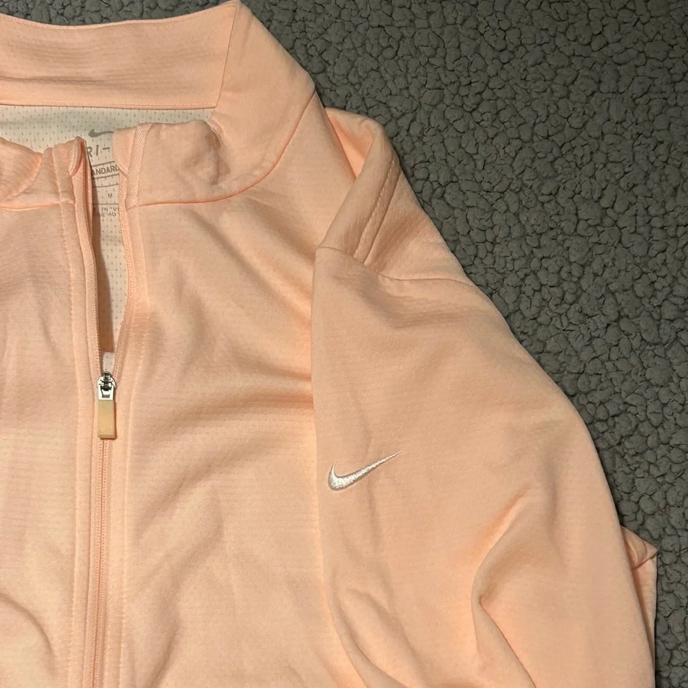 Women’s Nike DRIFIT Jacket - Picture 2 of 4